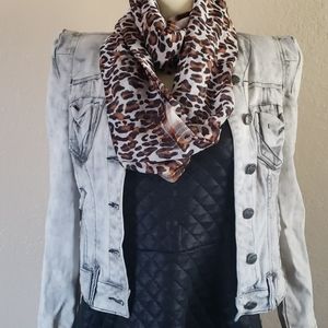 Leopard and plaid invity scarf
